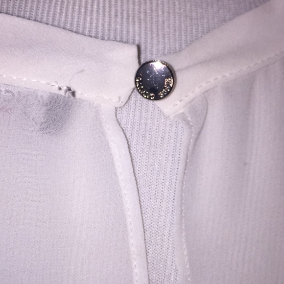 Vince Camuto Sleeveless Blouse - Picture 4 of 8